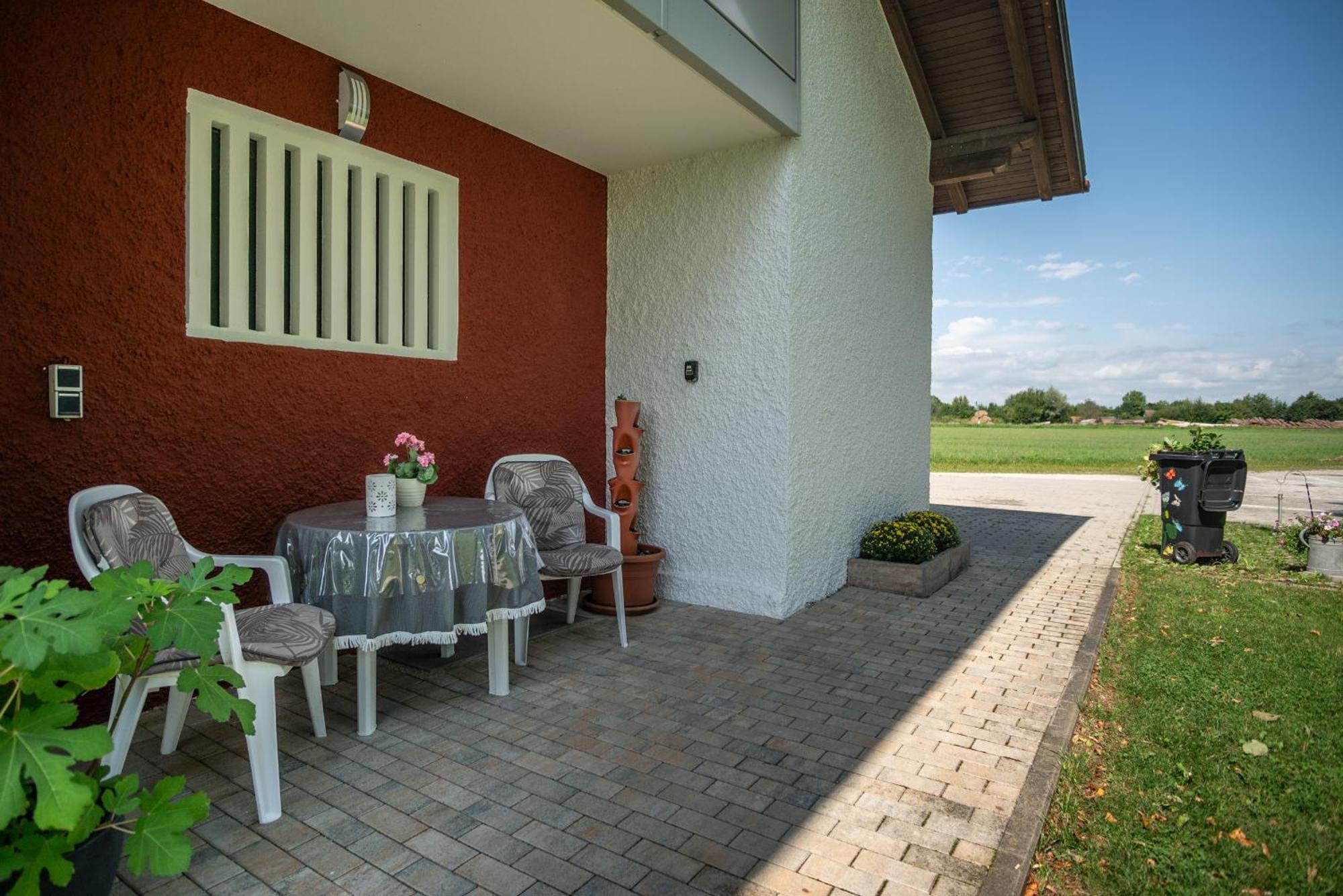 Ferienwohnung Bichler Altötting Buitenkant foto